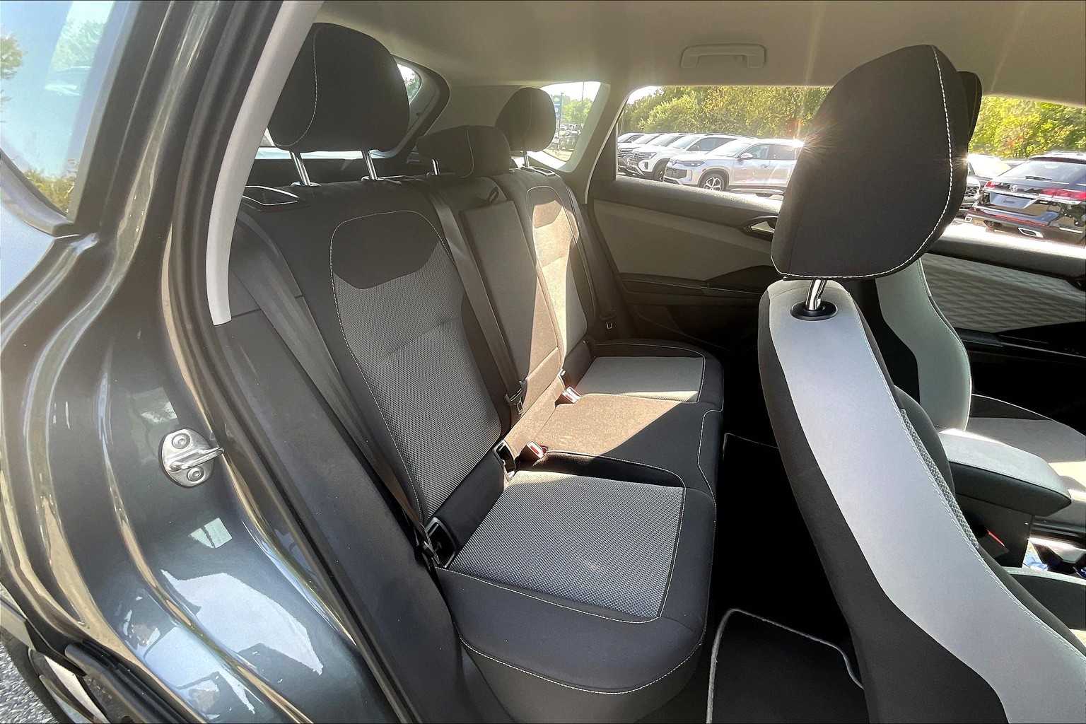 2024 Volkswagen Taos S - Photo 16