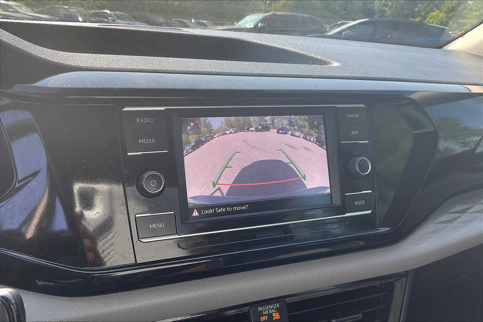 2024 Volkswagen Taos S - Photo 19