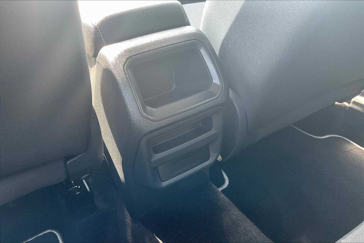 2024 Volkswagen Taos S - Photo 26