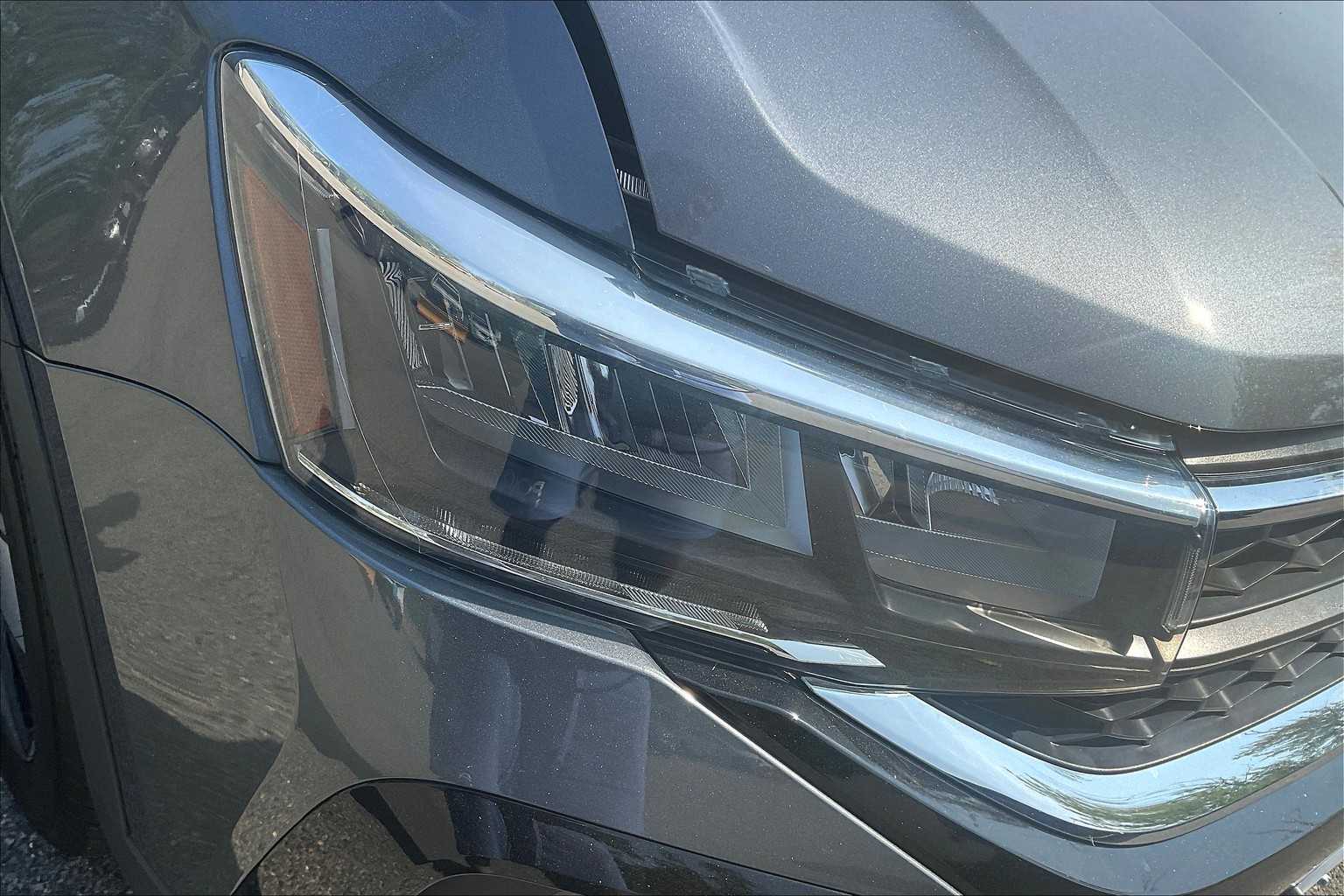 2024 Volkswagen Taos S - Photo 30