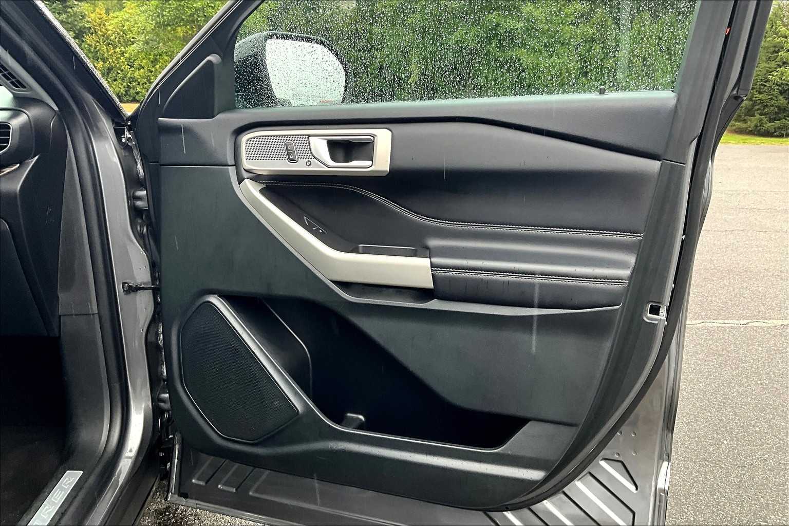 2023 Ford Explorer Limited - Photo 12