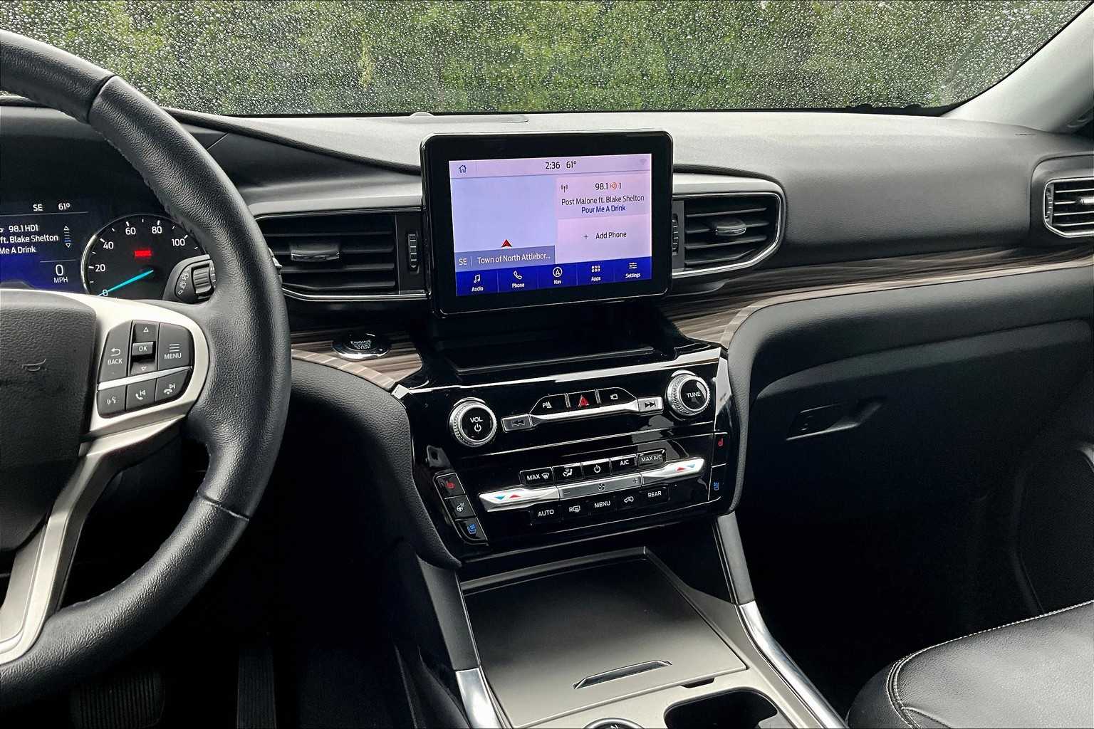 2023 Ford Explorer Limited - Photo 19