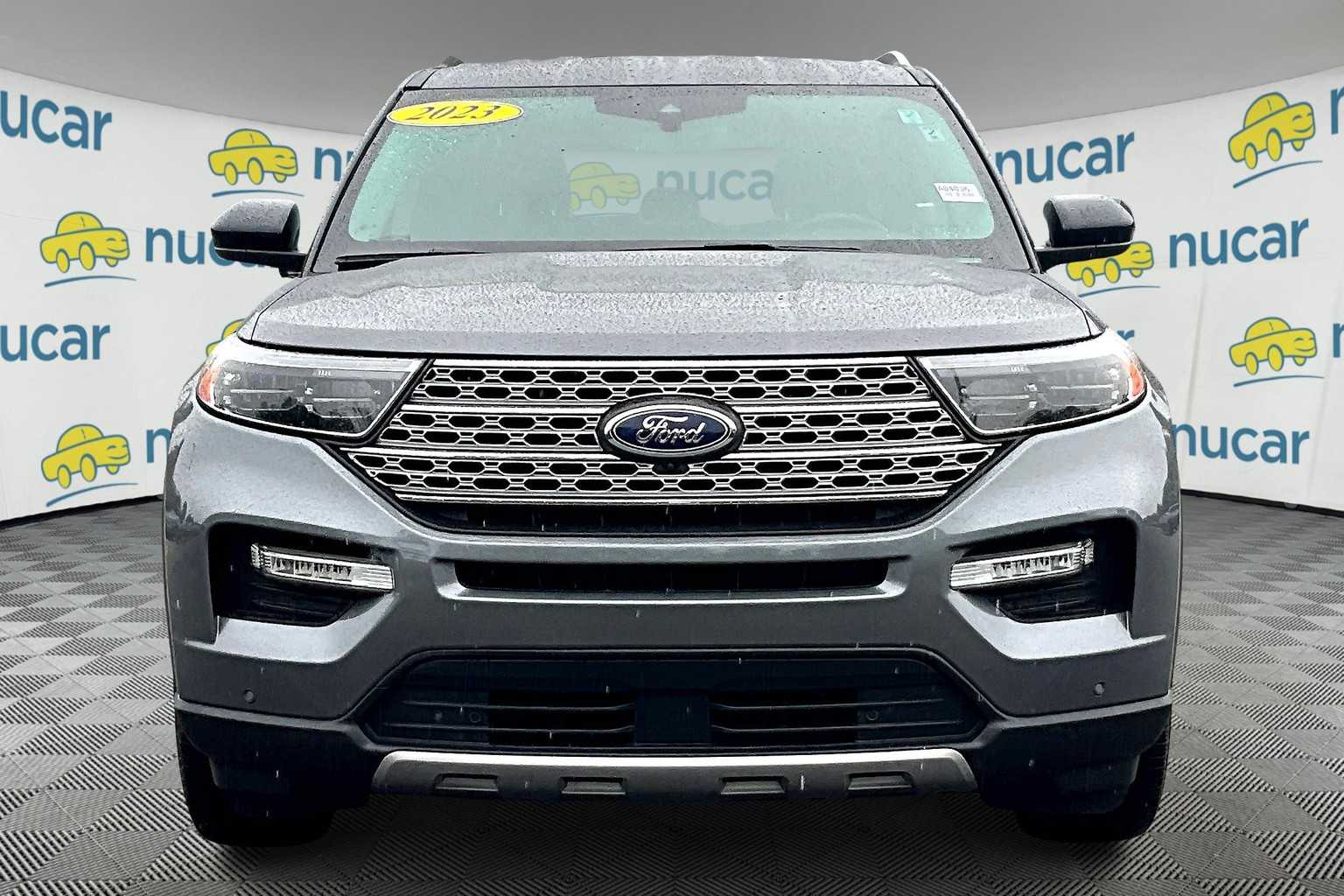 2023 Ford Explorer Limited - Photo 2