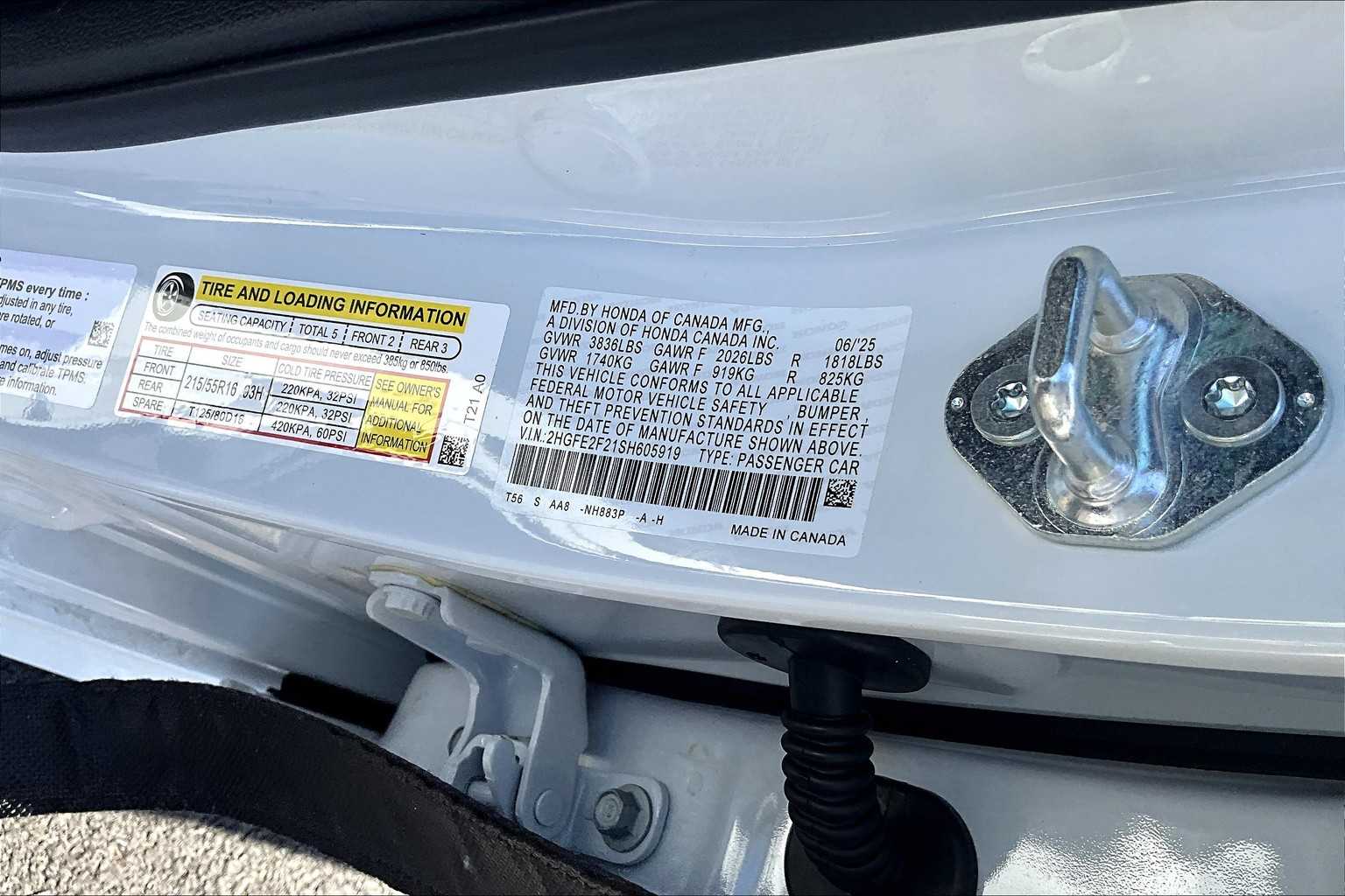 2025 Honda Civic LX - Photo 17