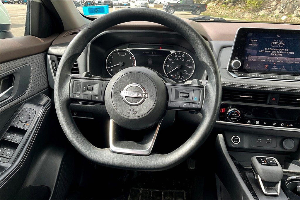 2023 Nissan Rogue SV - Photo 16