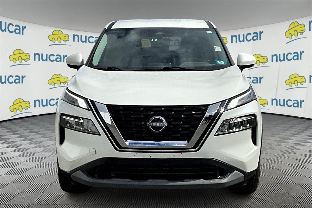 2023 Nissan Rogue SV - Photo 2