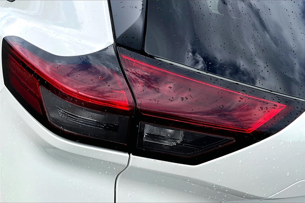 2023 Nissan Rogue SV - Photo 31