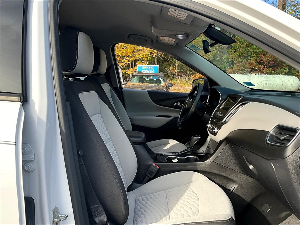 2019 Chevrolet Equinox LS - Photo 14