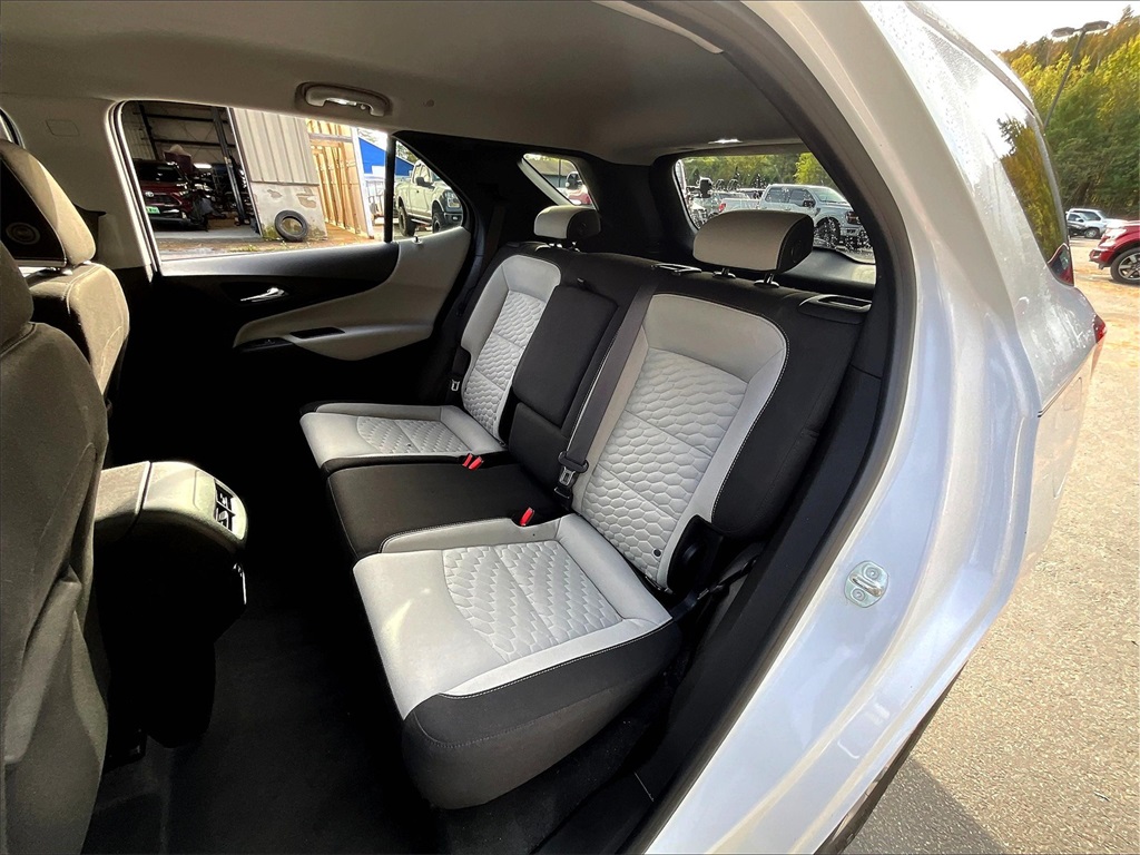 2019 Chevrolet Equinox LS - Photo 15