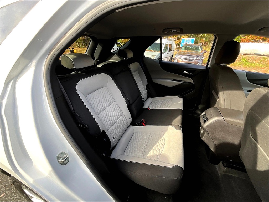 2019 Chevrolet Equinox LS - Photo 16