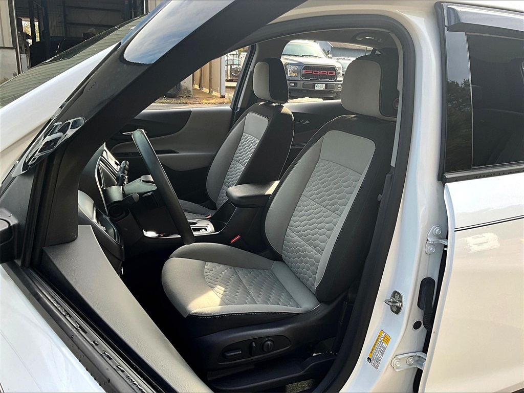 2019 Chevrolet Equinox LS - Photo 10