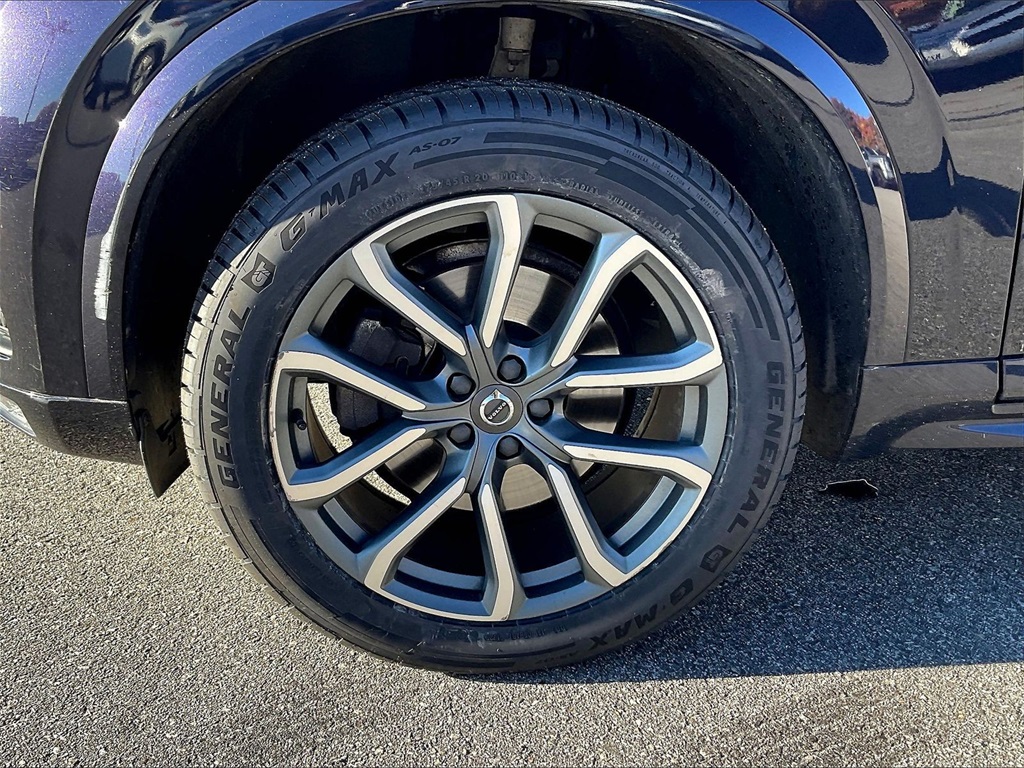 2019 Volvo XC90 T6 Momentum - Photo 7