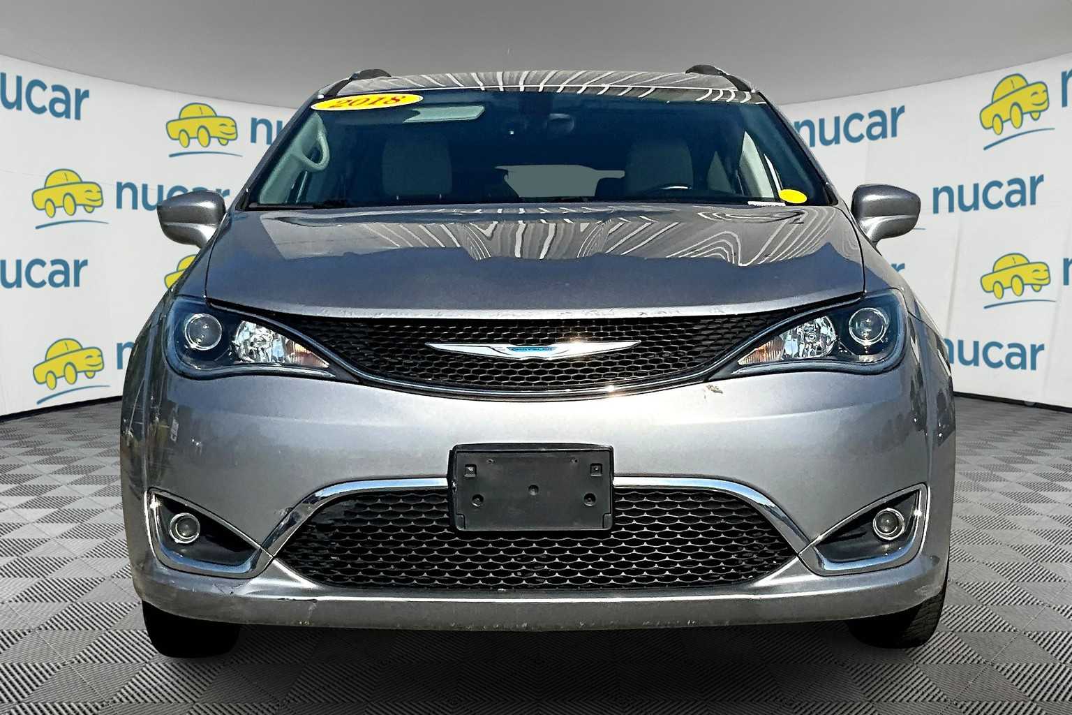 2018 Chrysler Pacifica Touring L Plus - Photo 2