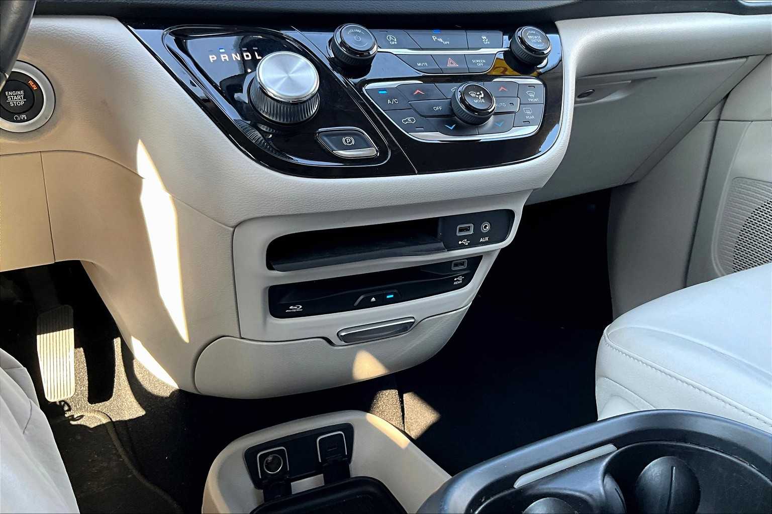 2018 Chrysler Pacifica Touring L Plus - Photo 26