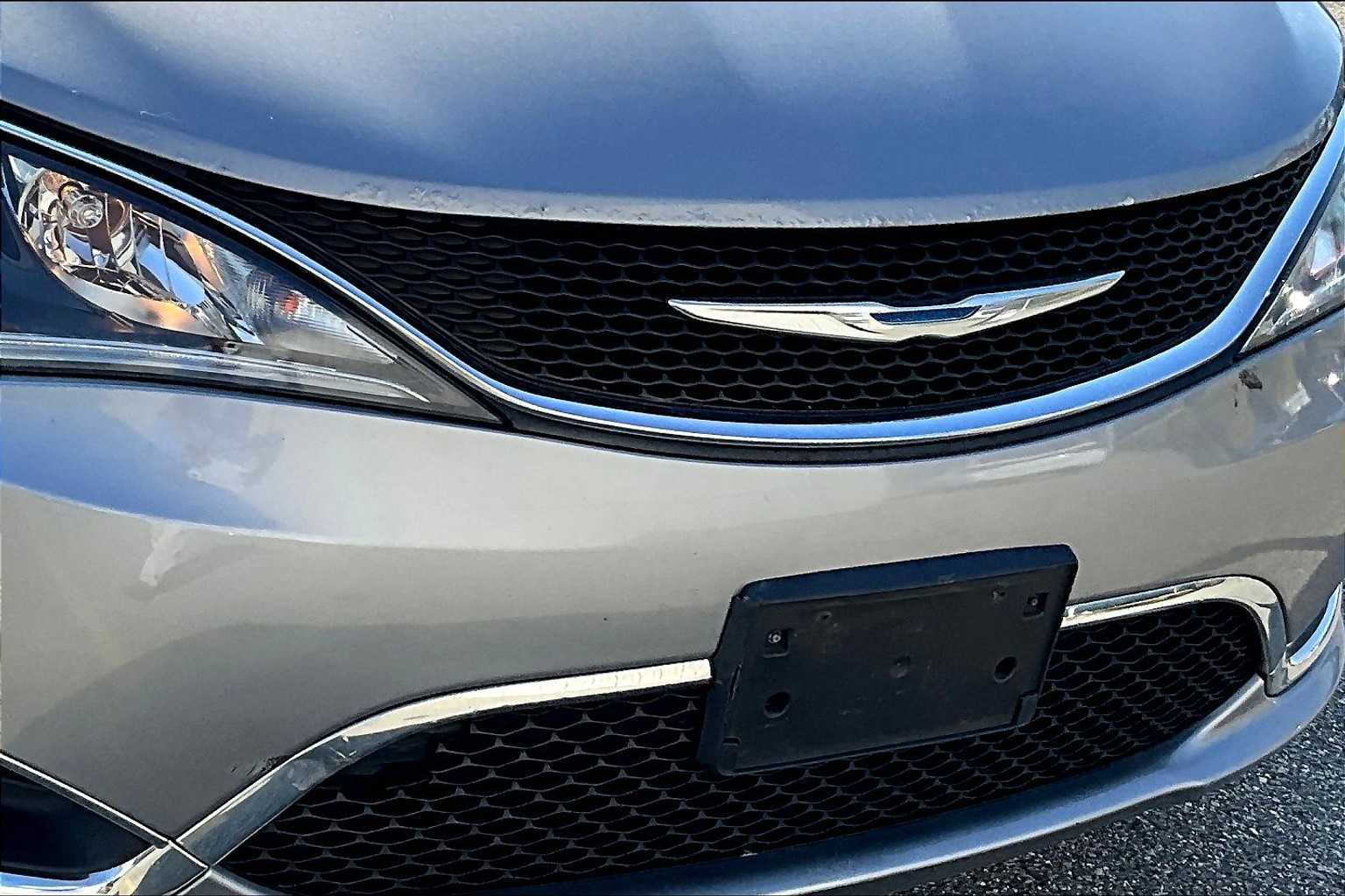 2018 Chrysler Pacifica Touring L Plus - Photo 31