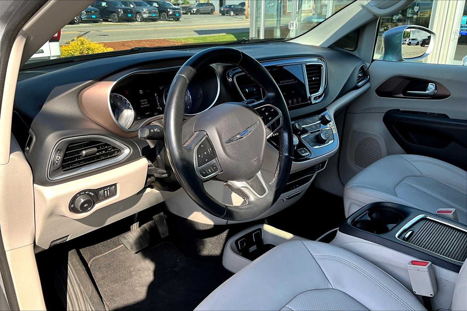 2018 Chrysler Pacifica Touring L Plus - Photo 8