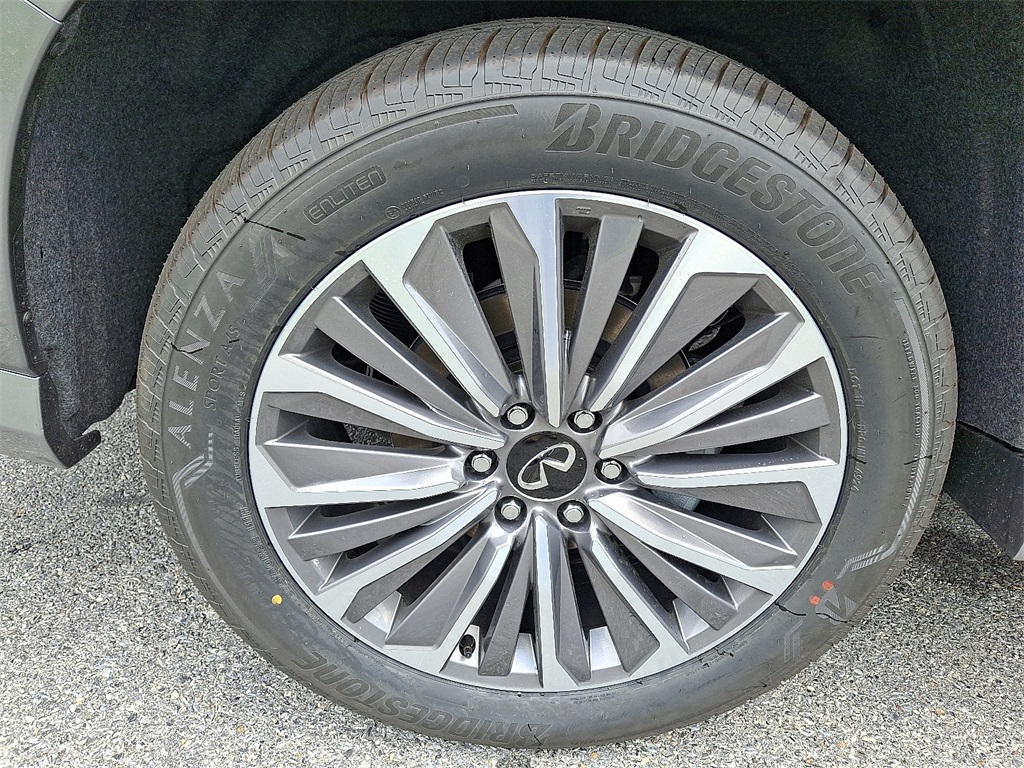 2025 INFINITI QX80 SENSORY - Photo 5