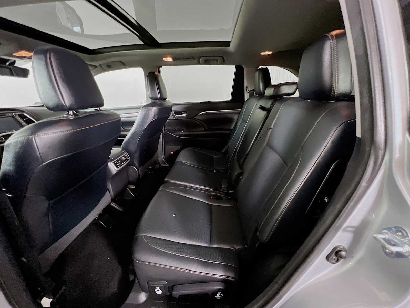 2017 Toyota Highlander Limited Platinum - Photo 26