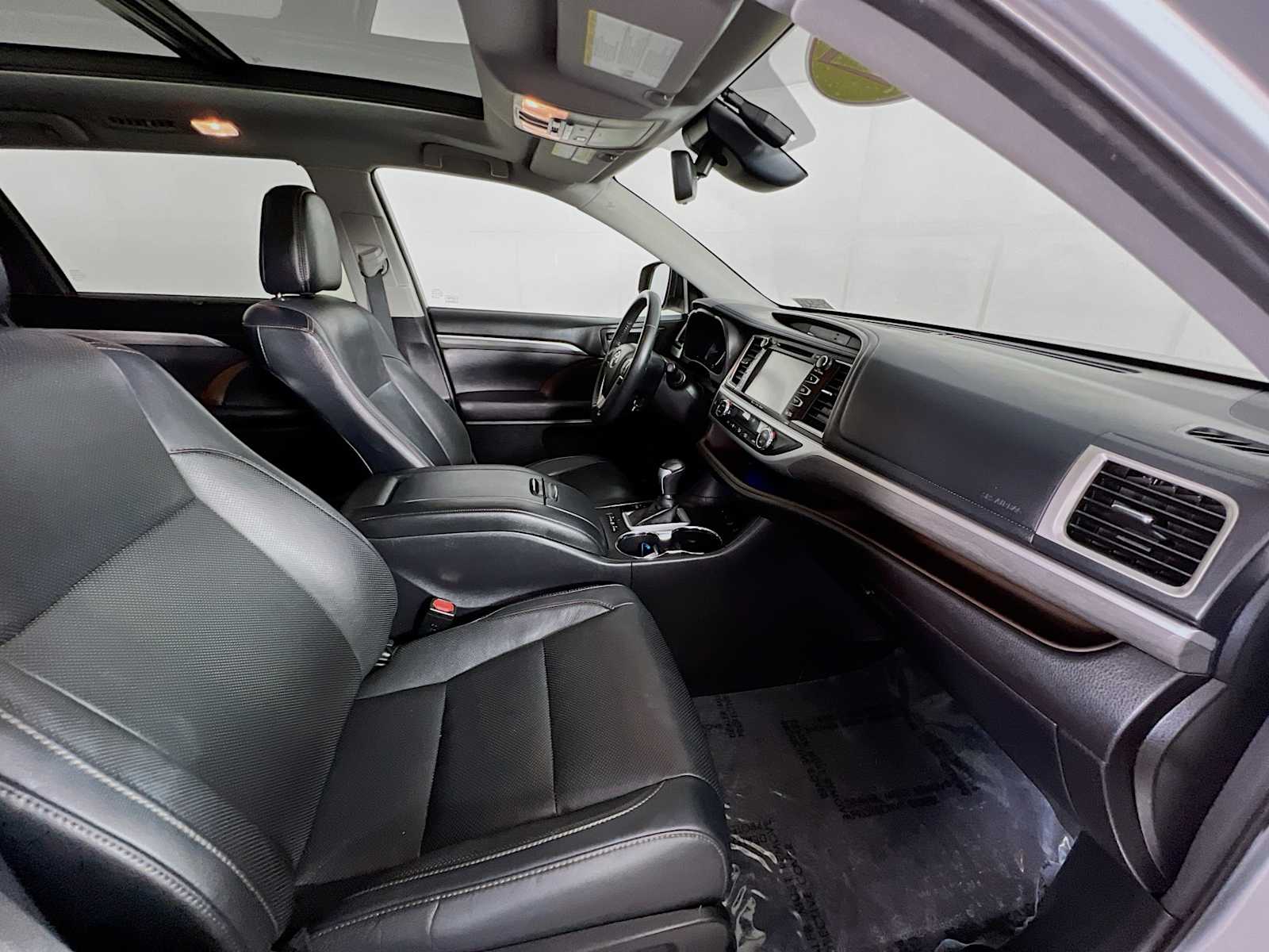 2017 Toyota Highlander Limited Platinum - Photo 31