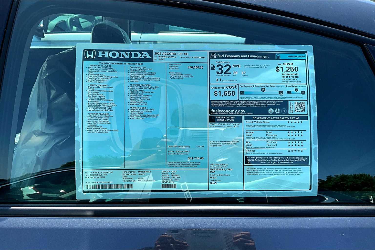 2025 Honda Accord SE - Photo 17