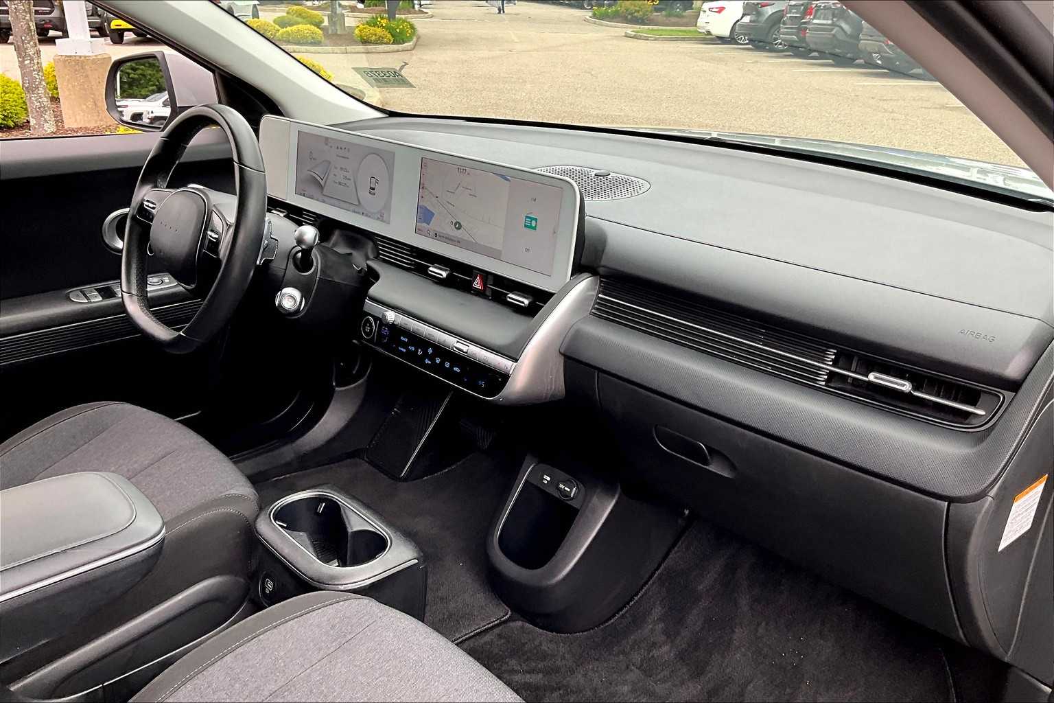 2022 Hyundai IONIQ 5 SE - Photo 14
