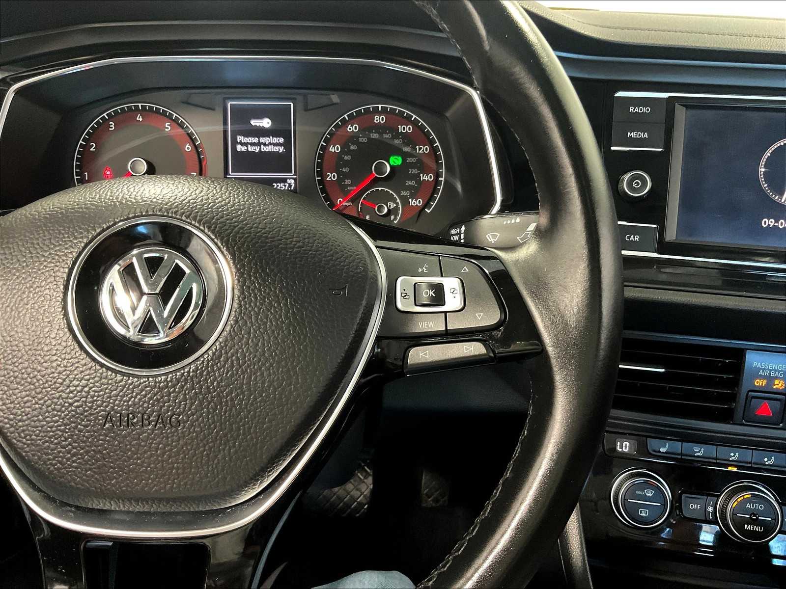 2019 Volkswagen Jetta SE - Photo 24