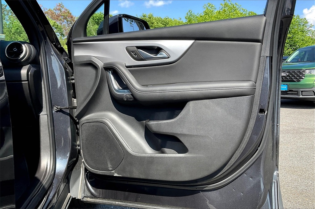 2022 Chevrolet Blazer LT - Photo 11