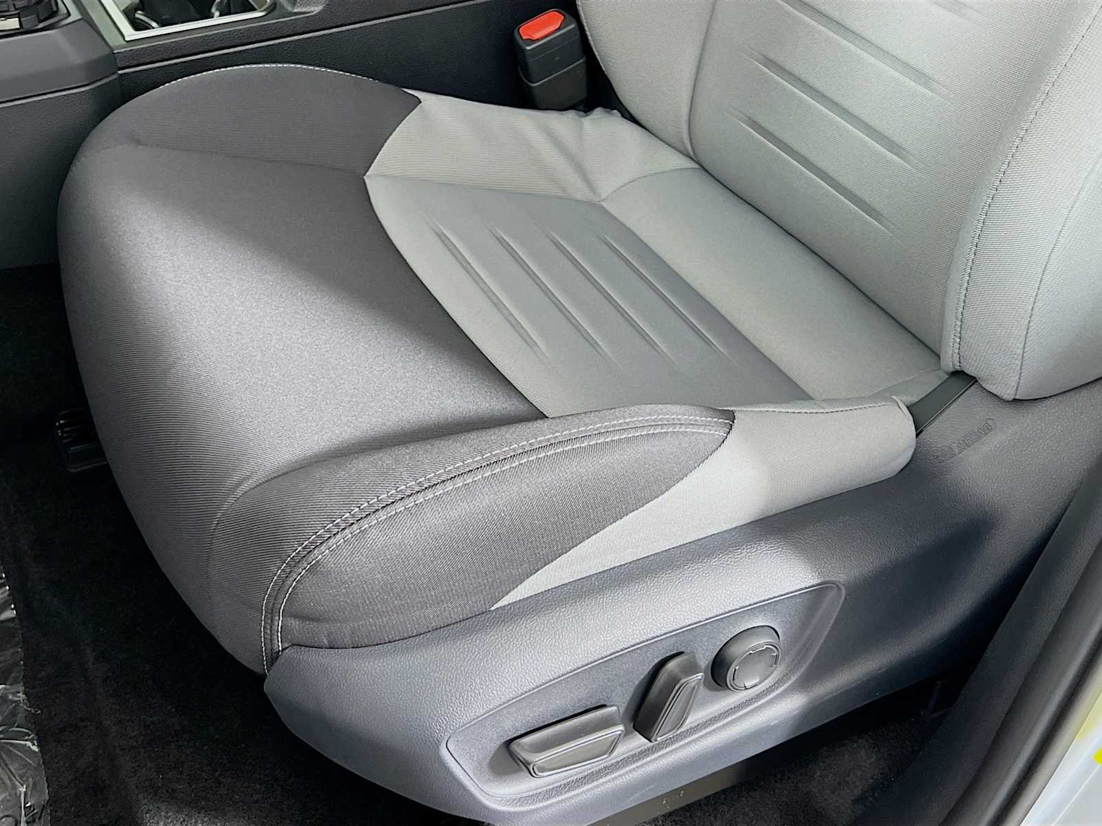 2025 Toyota Tacoma TRD Off Road Hybrid - Photo 16