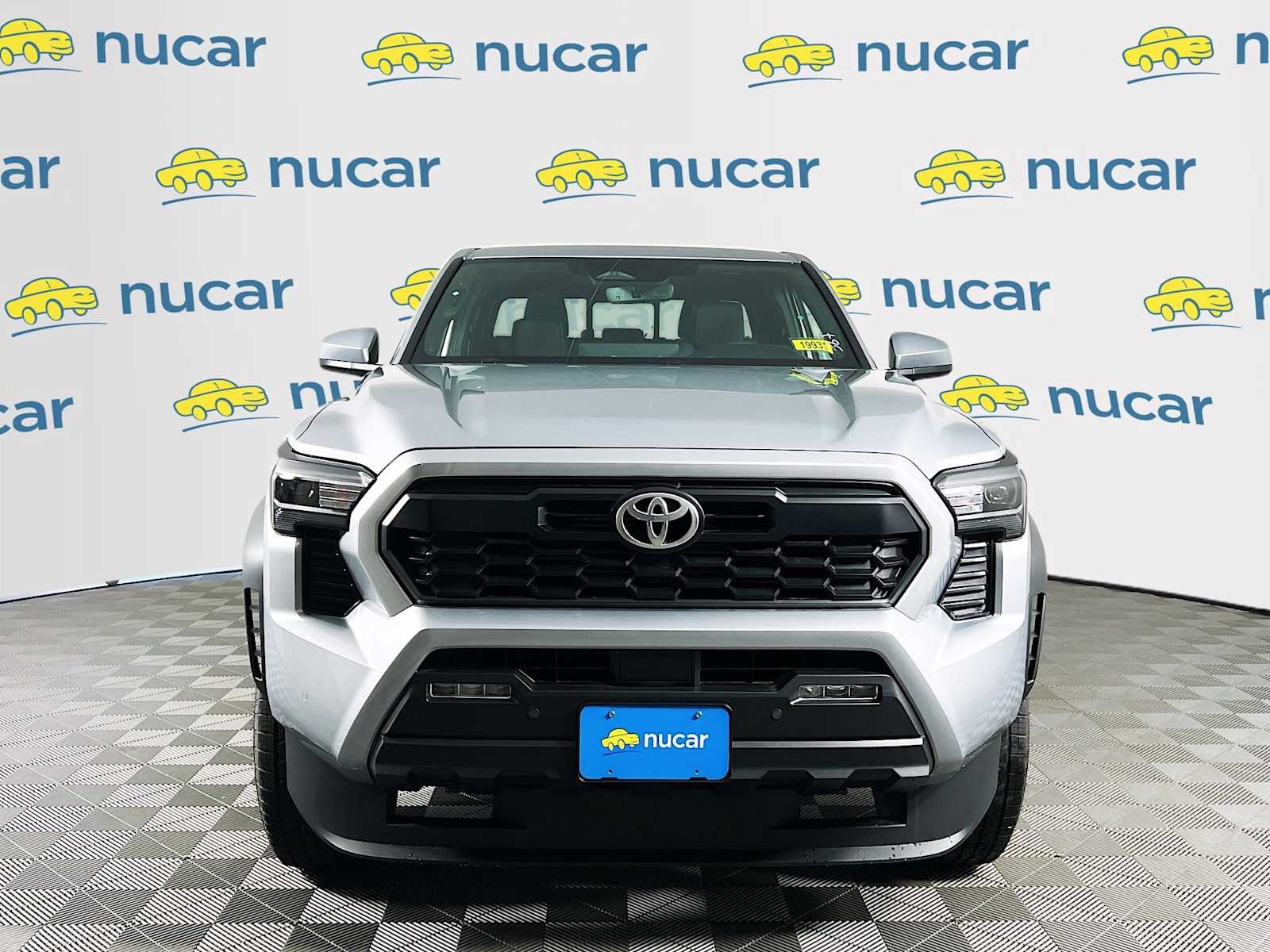 2025 Toyota Tacoma TRD Off Road Hybrid - Photo 2