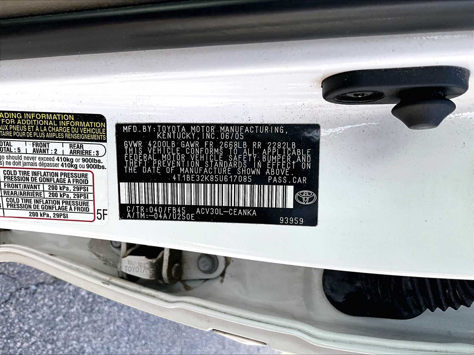2005 Toyota Camry LE - Photo 6