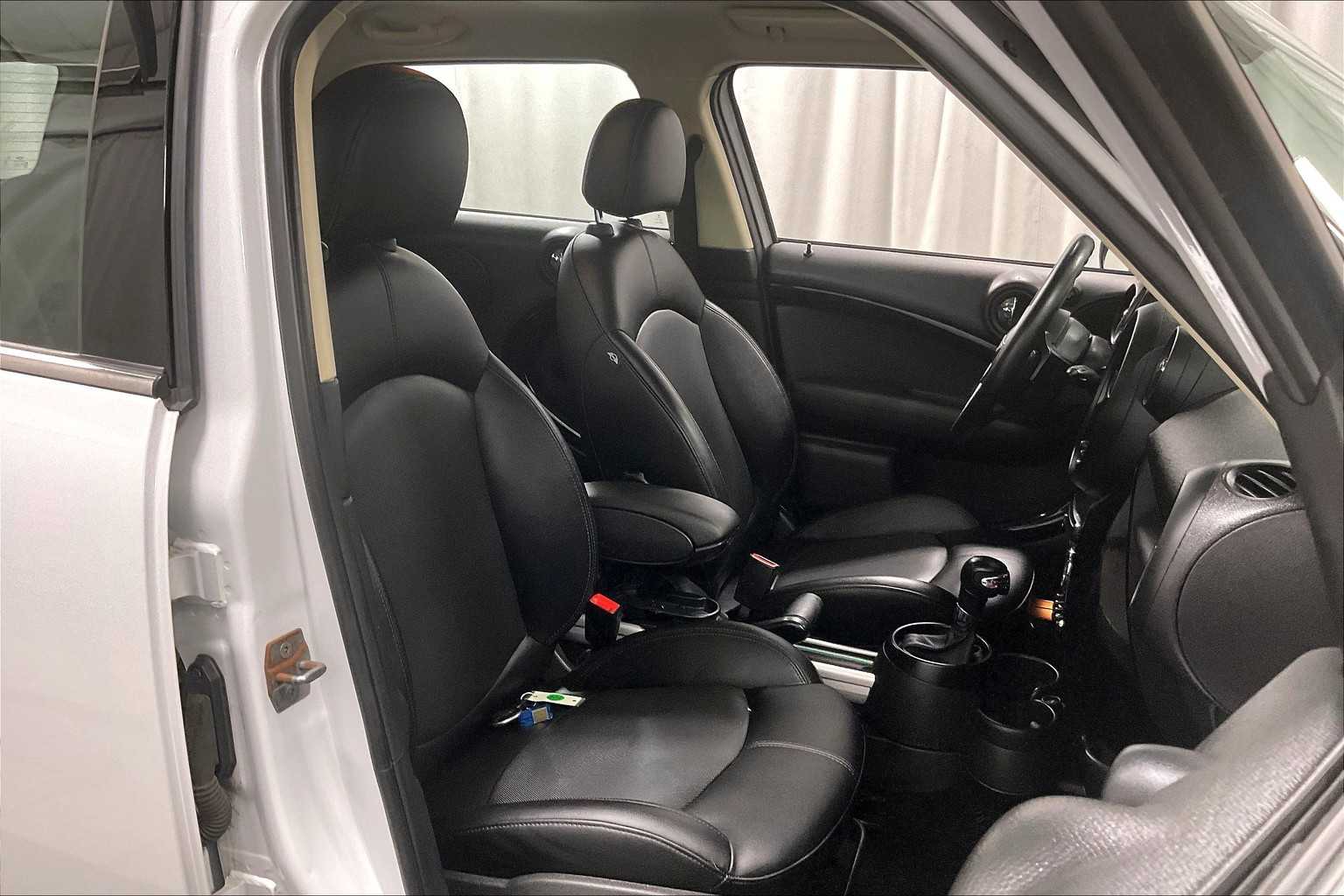 2015 MINI Cooper Countryman S - Photo 11