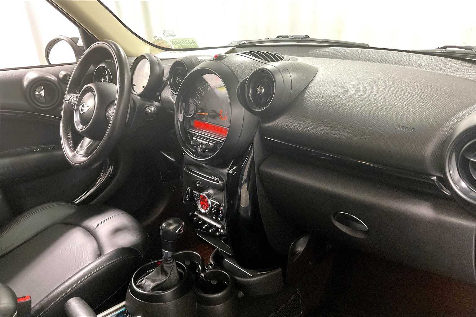2015 MINI Cooper Countryman S - Photo 14