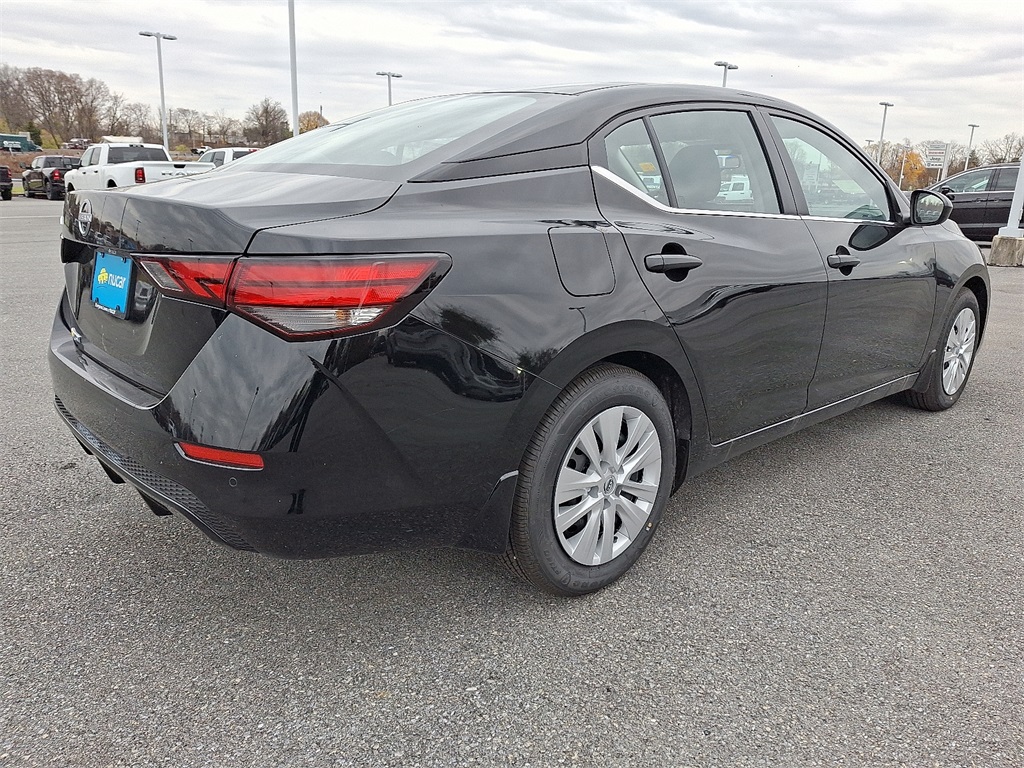 2025 Nissan Sentra S - Photo 4