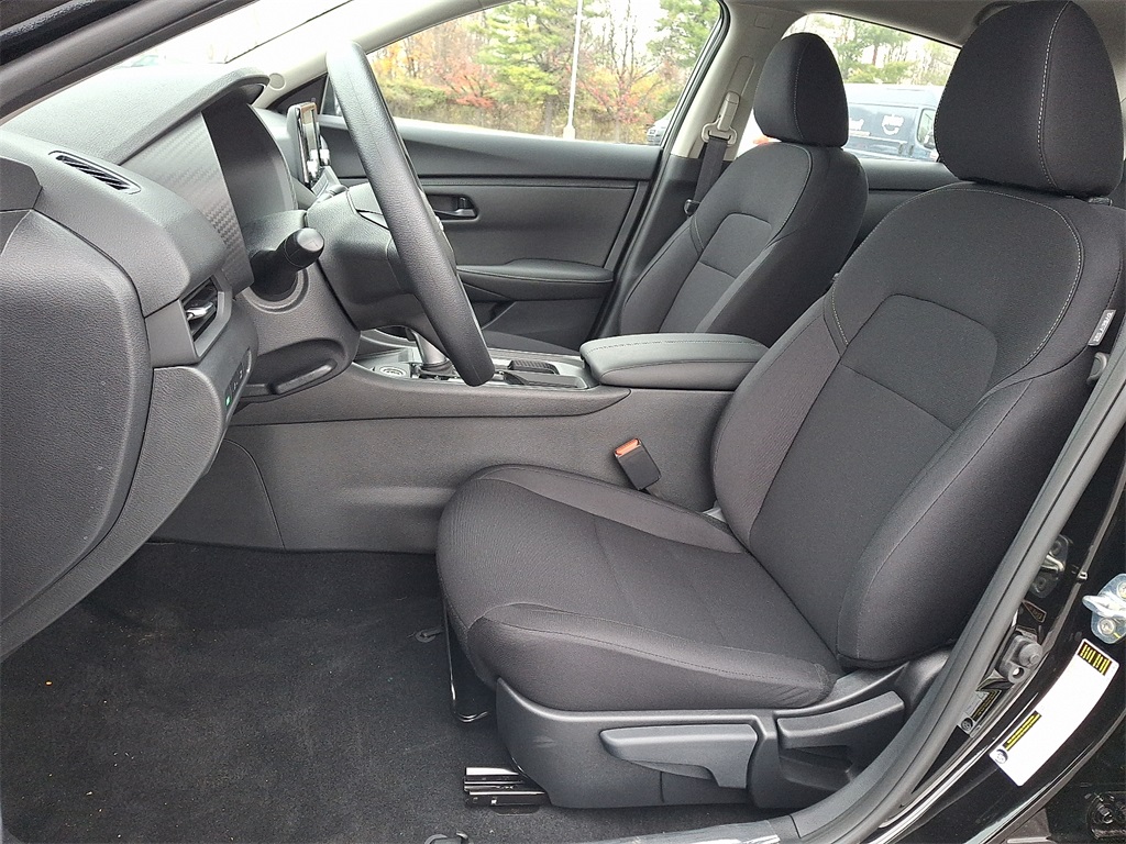 2025 Nissan Sentra S - Photo 9