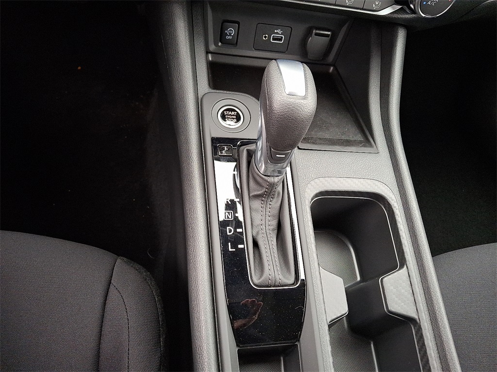 2025 Nissan Sentra S - Photo 10