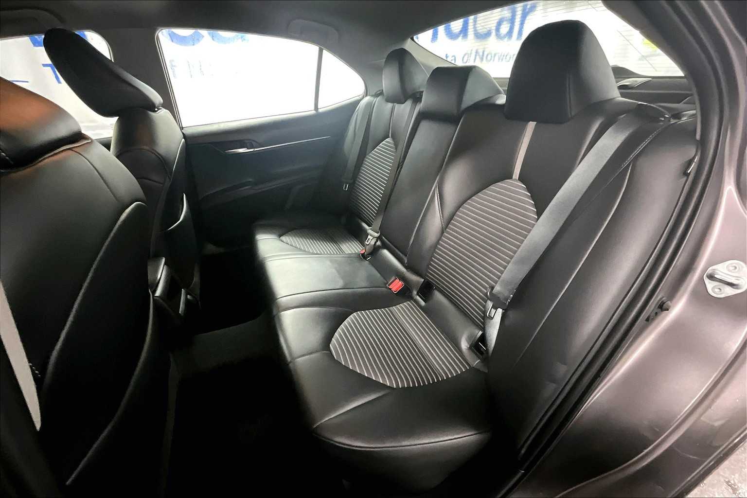 2023 Toyota Camry SE - Photo 15