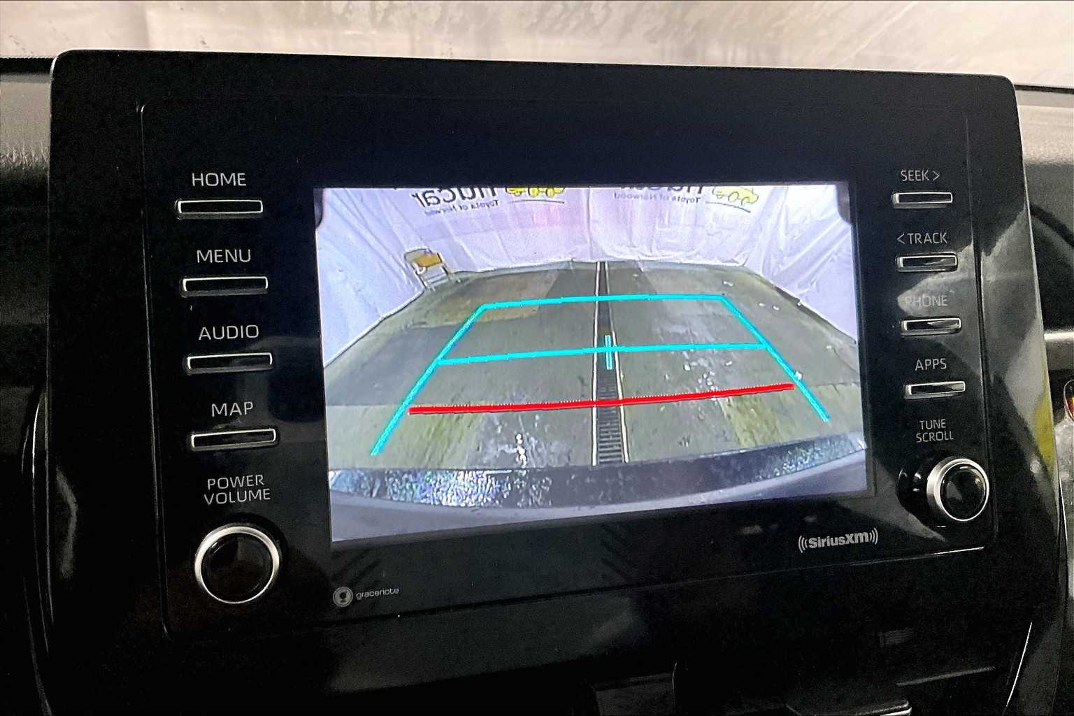 2023 Toyota Camry SE - Photo 19