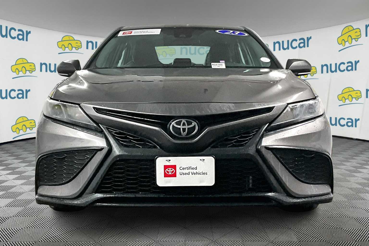 2023 Toyota Camry SE - Photo 2