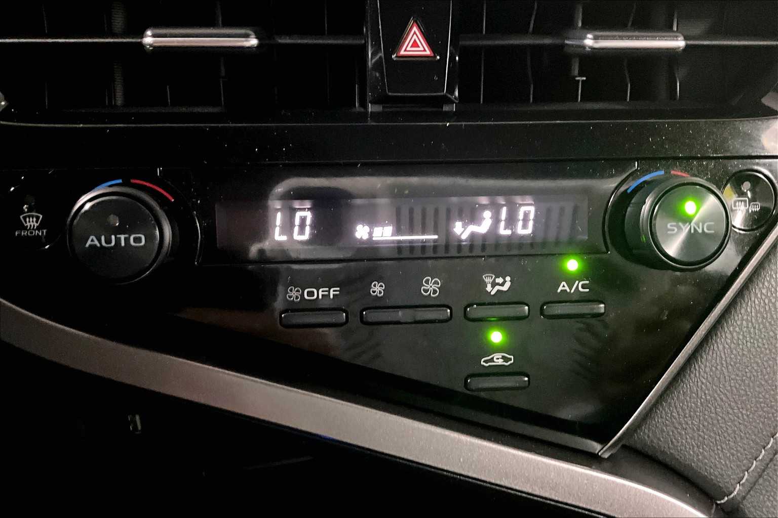 2023 Toyota Camry SE - Photo 25