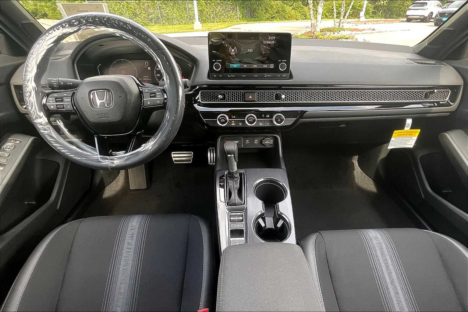 2025 Honda Civic Hatchback Sport - Photo 12