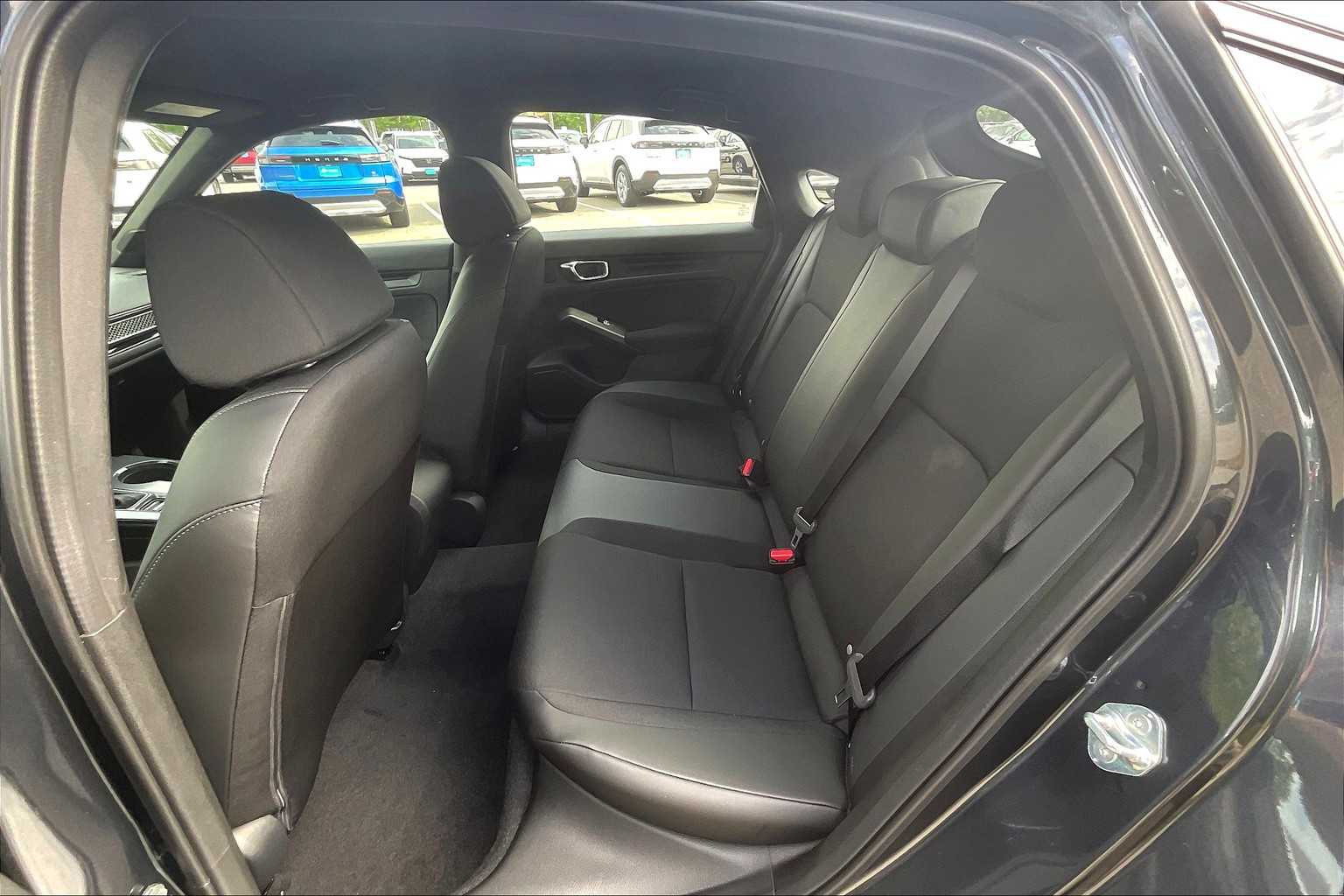 2025 Honda Civic Hatchback Sport - Photo 15