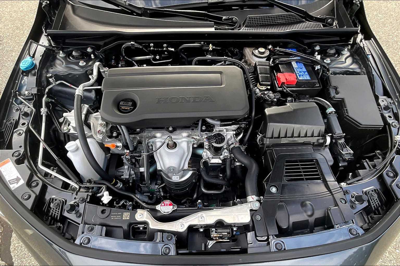 2025 Honda Civic Hatchback Sport - Photo 16
