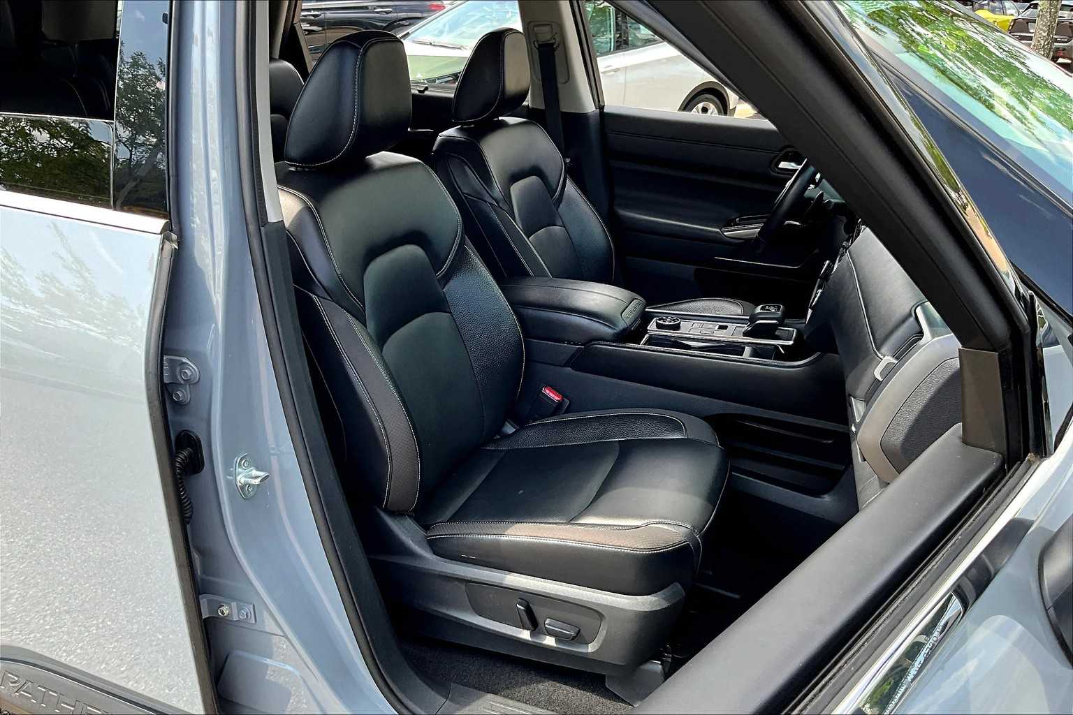 2022 Nissan Pathfinder SL - Photo 11