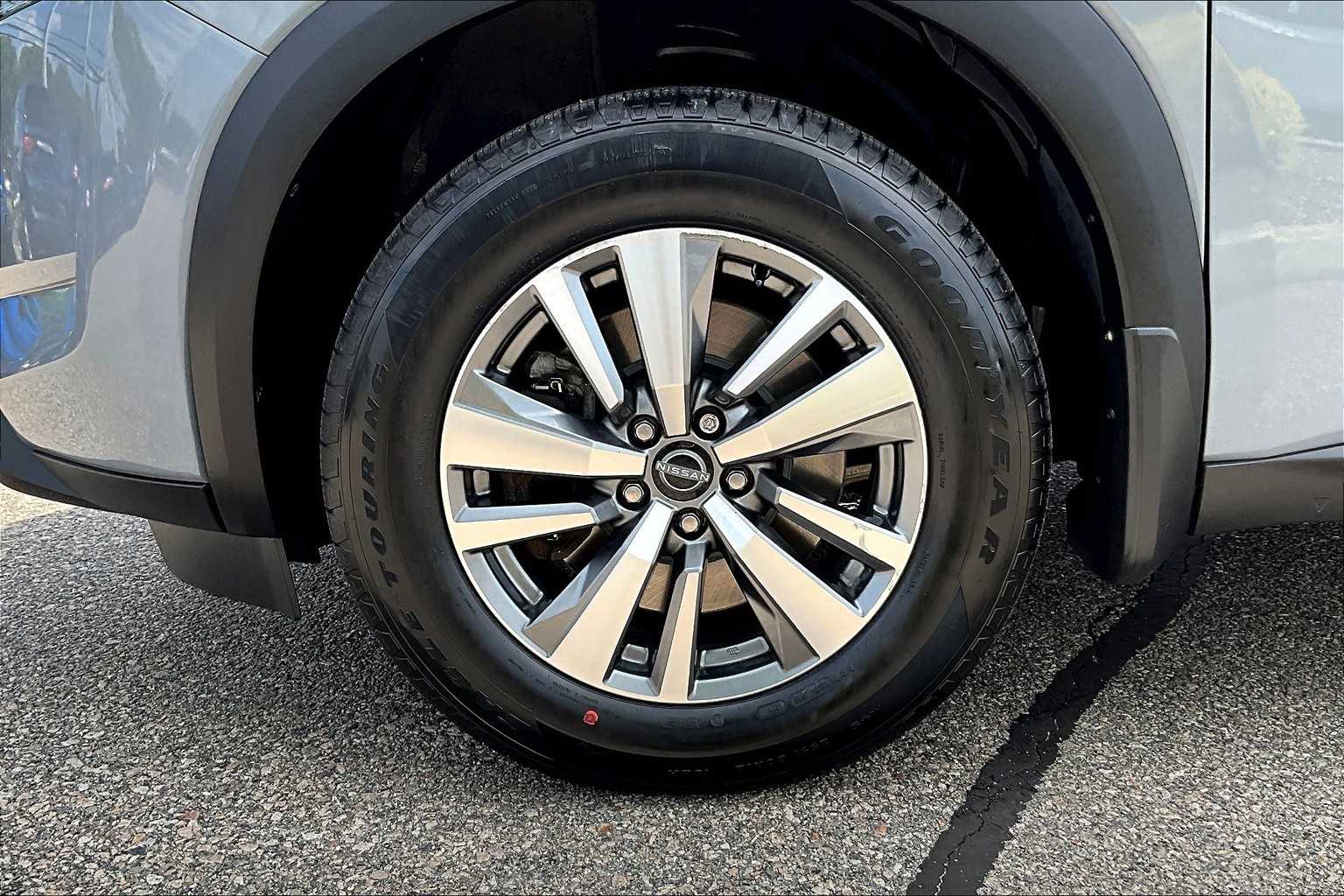 2022 Nissan Pathfinder SL - Photo 7