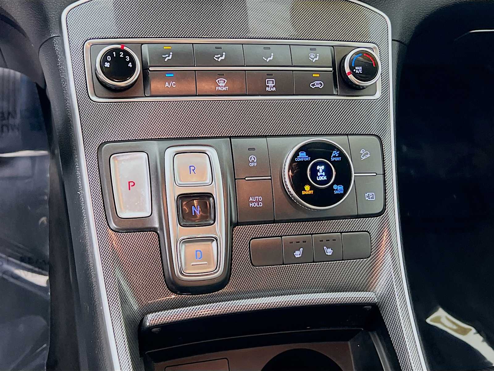2022 Hyundai Santa Fe SEL - Photo 16