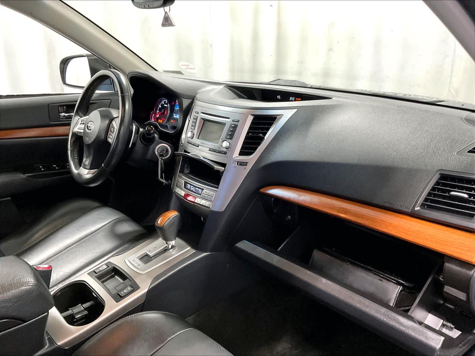 2014 Subaru Outback 2.5i Limited - Photo 14