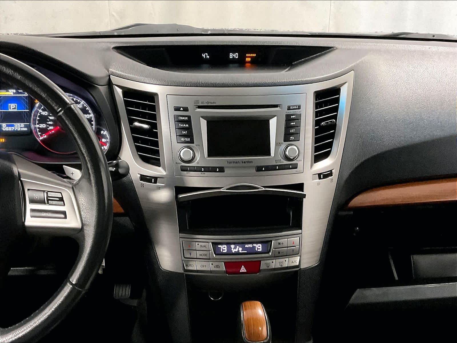 2014 Subaru Outback 2.5i Limited - Photo 18