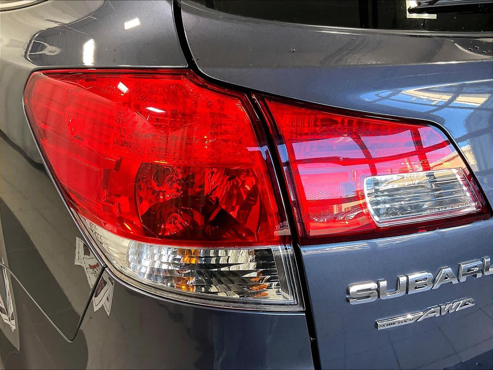 2014 Subaru Outback 2.5i Limited - Photo 33