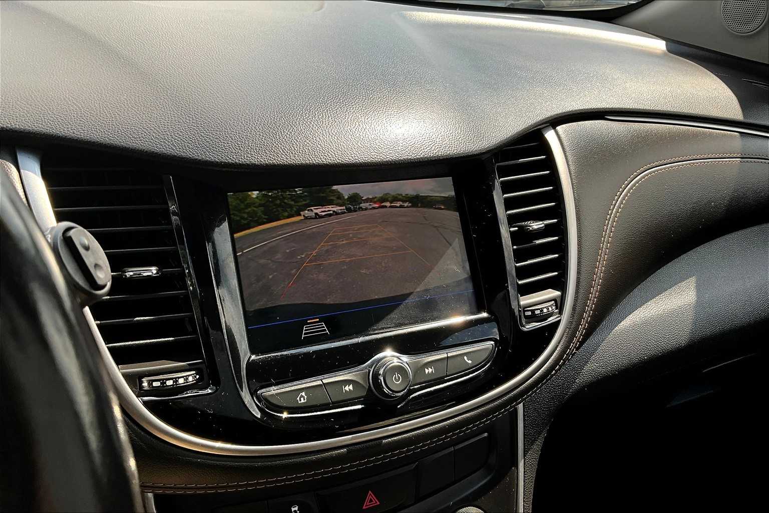 2022 Chevrolet Trax LT - Photo 18