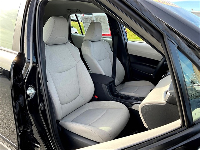 2023 Toyota Corolla Cross L - Photo 11